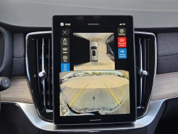 Volvo XC90 Plus B6 AWD 7-Seater 2026