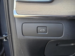 Volvo XC90 Plus B6 AWD 7-Seater 2026