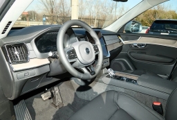 Volvo XC90 Plus B6 AWD 7-Seater 2026