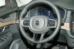 Volvo XC90 Plus B6 AWD 7-Seater 2026