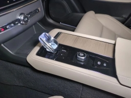 Volvo XC90 Ultra B6 AWD 7-Seater 2026