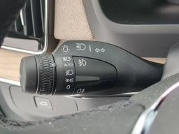Volvo XC90 Ultra Dark Theme B6 AWD 7-Seater 2026