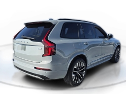 Volvo XC90 Ultra Dark Theme B6 AWD 7-Seater 2026