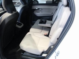 Volvo XC90 Ultra Dark Theme B6 AWD 7-Seater 2026