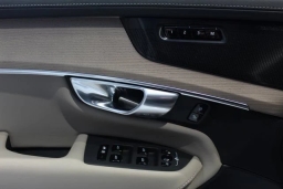 Volvo XC90 Ultra Dark Theme B6 AWD 7-Seater 2026