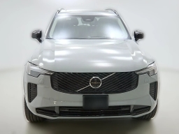 Volvo XC90 Ultra Dark Theme B6 AWD 7-Seater 2026