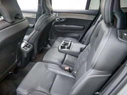 Volvo XC90 Ultra Dark Theme B6 AWD 7-Seater 2026