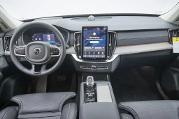 Volvo XC90 Ultra Dark Theme B6 AWD 7-Seater 2026