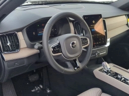 Volvo XC90 Ultra Dark Theme B6 AWD 7-Seater 2026