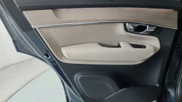 Volvo XC90 Ultra Dark Theme B6 AWD 7-Seater 2026