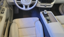 Volvo XC90 Ultra Dark Theme B6 AWD 7-Seater 2026