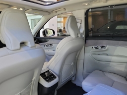 Volvo XC90 Ultra Dark Theme B6 AWD 7-Seater 2026