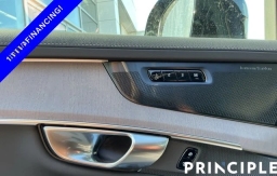 Volvo XC90 Ultra Dark Theme B6 AWD 7-Seater 2026