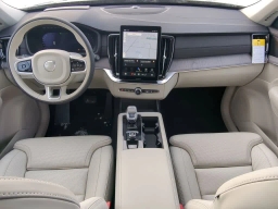 Volvo XC90 Ultra Dark Theme B6 AWD 7-Seater 2026