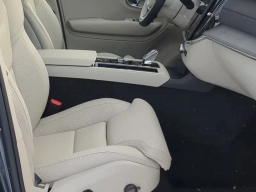 Volvo XC90 Ultra Dark Theme B6 AWD 7-Seater 2026