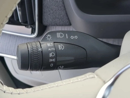 Volvo XC90 Ultra Dark Theme B6 AWD 7-Seater 2026