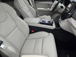 Volvo XC90 Ultra Dark Theme B6 AWD 7-Seater 2026