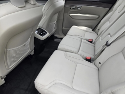 Volvo XC90 Ultra Dark Theme B6 AWD 7-Seater 2026