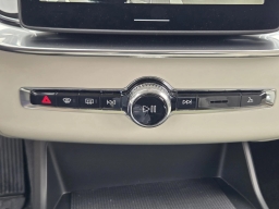 Volvo XC90 Ultra Dark Theme B6 AWD 7-Seater 2026