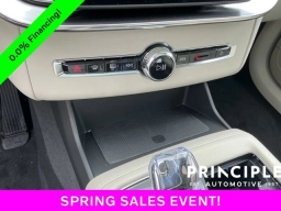 Volvo XC90 Ultra Dark Theme B6 AWD 7-Seater 2026