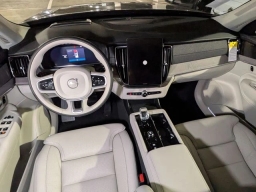 Volvo XC90 Ultra Dark Theme B6 AWD 7-Seater 2026