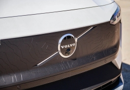 Volvo EX30 Cross Country Ultra Twin Motor AWD 2026