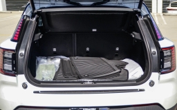 Volvo EX30 Cross Country Ultra Twin Motor AWD 2026