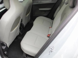 Volvo EX30 Cross Country Ultra Twin Motor AWD 2026