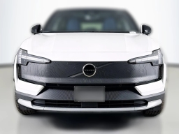Volvo EX30 Cross Country Ultra Twin Motor AWD 2026