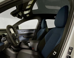 Volvo EX30 Cross Country Ultra Twin Motor AWD 2026