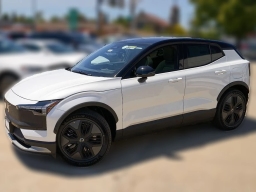 Volvo EX30 Cross Country Ultra Twin Motor AWD 2026