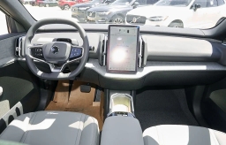 Volvo EX30 Cross Country Ultra Twin Motor AWD 2026