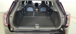 Volvo EX30 Cross Country Ultra Twin Motor AWD 2026
