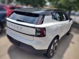 Volvo EX30 Plus Twin Motor AWD 2025