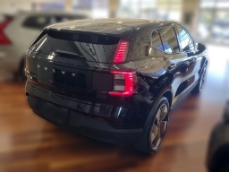 Volvo EX30 Plus Twin Motor AWD 2025