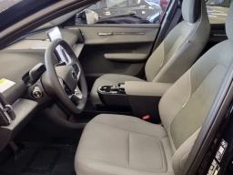 Volvo EX30 Plus Twin Motor AWD 2025