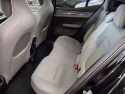 Volvo EX30 Plus Twin Motor AWD 2025