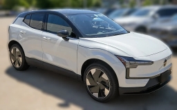 Volvo EX30 Plus Twin Motor AWD 2026