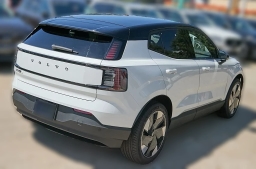 Volvo EX30 Plus Twin Motor AWD 2026