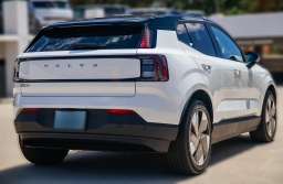 Volvo EX30 Plus Twin Motor AWD 2026