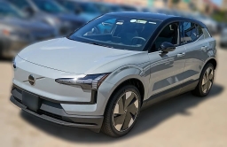 Volvo EX30 Plus Twin Motor AWD 2026