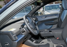 Volvo EX30 Plus Twin Motor AWD 2026