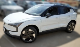 Volvo EX30 Plus Single Motor RWD 2026