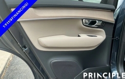 Volvo XC90 Plug-In Hybrid Plus T8 AWD 6-Seater 2026