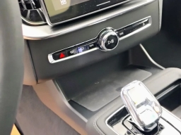 Volvo XC90 Plug-In Hybrid Plus T8 AWD 6-Seater 2026
