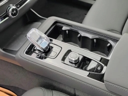 Volvo XC90 Plug-In Hybrid Plus T8 AWD 6-Seater 2026