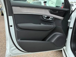 Volvo XC90 Plug-In Hybrid Ultra T8 AWD 6-Seater 2026