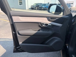 Volvo XC90 Plug-In Hybrid Ultra Dark Theme T8 AWD 6-Seater 2026