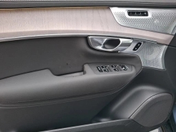 Volvo XC90 Plug-In Hybrid Ultra Dark Theme T8 AWD 6-Seater 2026