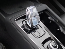 Volvo XC90 Plug-In Hybrid Ultra Dark Theme T8 AWD 6-Seater 2026